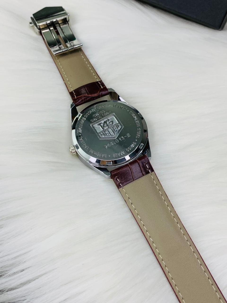 Tag Model With Day & Date Adjustment | Quartz (Brown White)