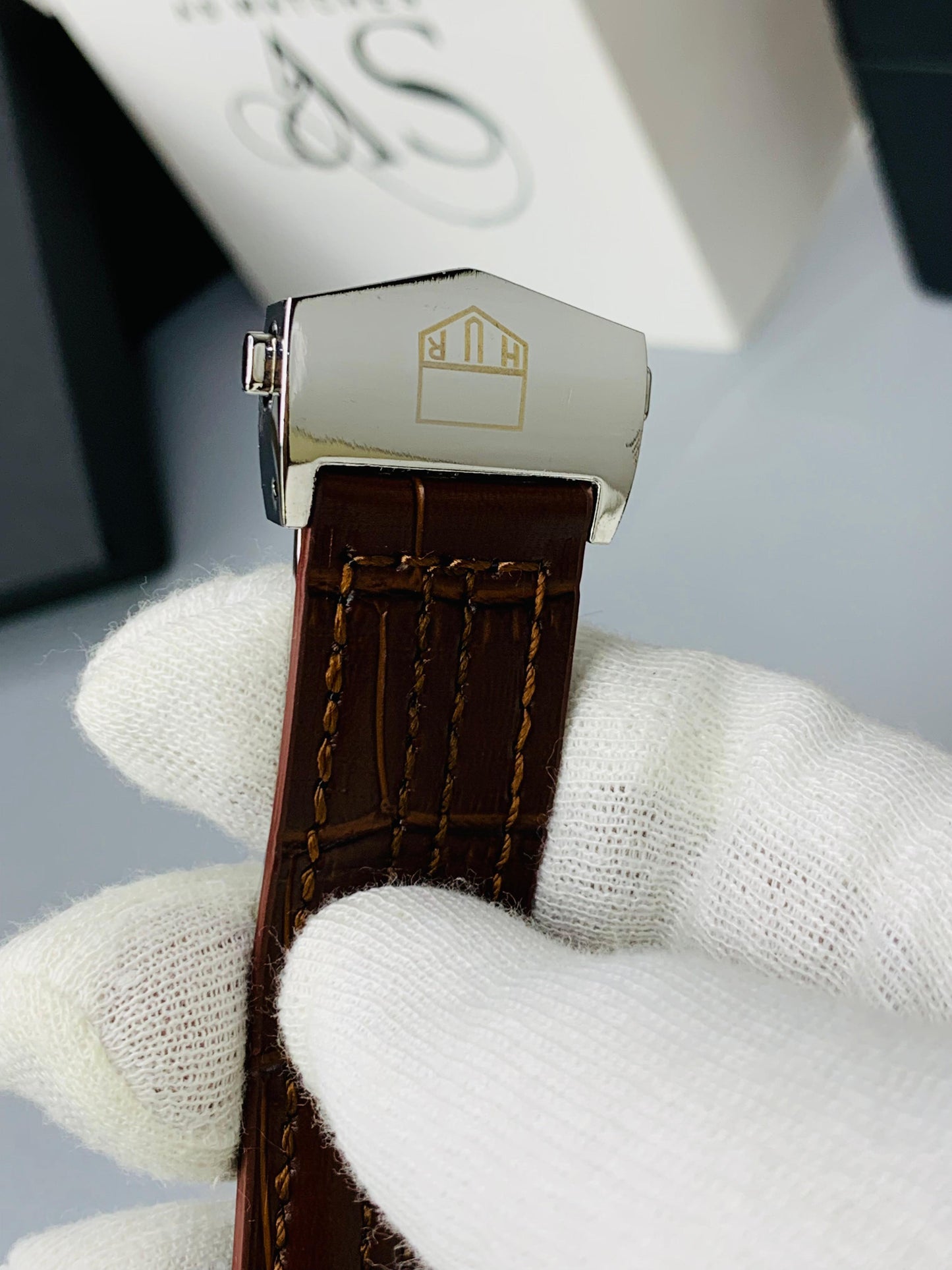 New Tag Model Brown