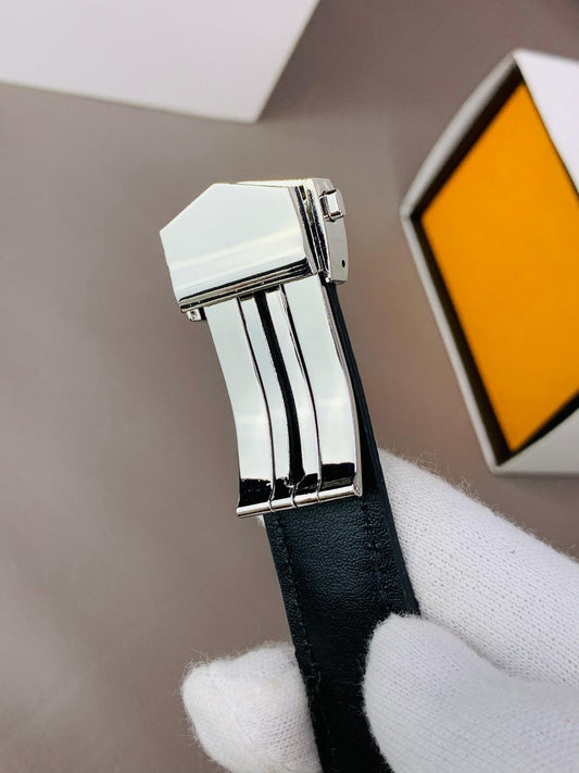 Black Tag Model With Day & Date Adjustment | Quartz