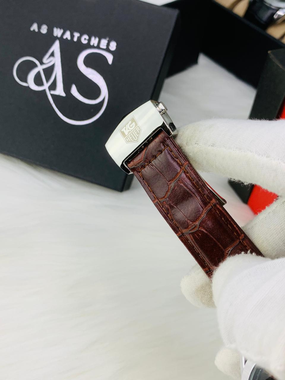 Tag Model With Day & Date Adjustment | Quartz (Brown Black)