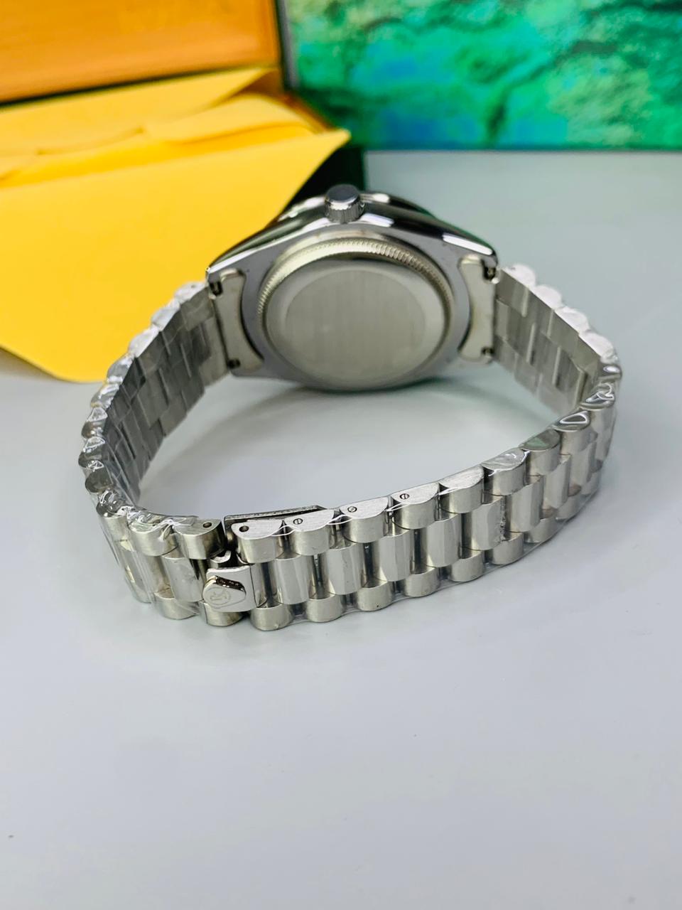 Roman Dial | Day&Date Working | High Quality (Silver black )